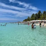 Tour a ISLA MUJERES en Catamaran TODO Incluido 🔥 + CLUB DOLPHIN DISCOVERY - Image 14