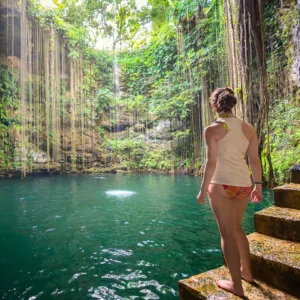 cenotes-xenotes-en-tour-a-chichen-itza-para-nado-1.webp