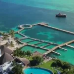 Encuentro con Delfines 🐬 en ISLA MUJERES Tour Familiar - Image 11