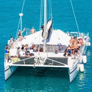 precio-de-catamaran-isla-mujeres-todo-incluido-desde-cancun-y-playa-del-carmen-1.webp