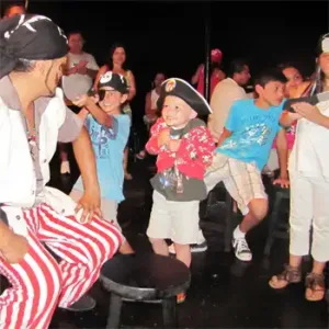 show-pirata-para-ninos-en-cancun1-1.webp